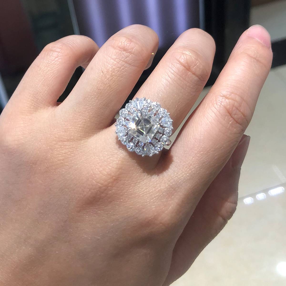 Luxury Asche Women's Ring S925 Silver Plated Platinum Customized Selection Main Stone Moissanite Diamond 2.5ct/Secondary Stone High Carbon Diamond